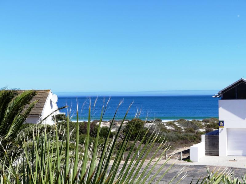 4 Bedroom Property for Sale in Golden Mile Western Cape